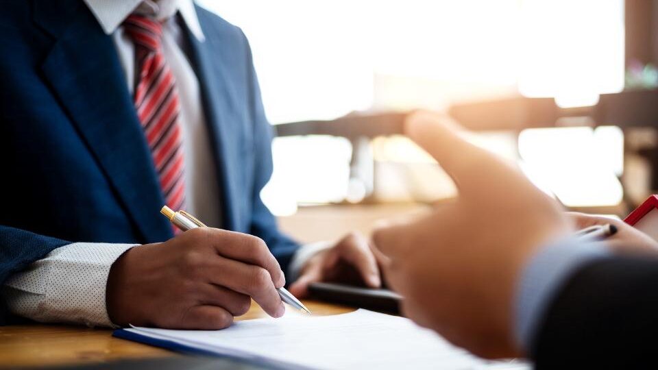 Luật luật sư: Vai Trò Trong XH Hiện Đại